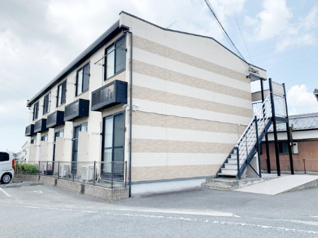 レオパレスかぐやの外観