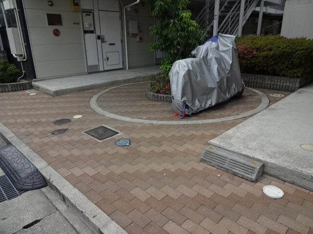 レオパレスｃｒａｎｅⅡの駐車場
