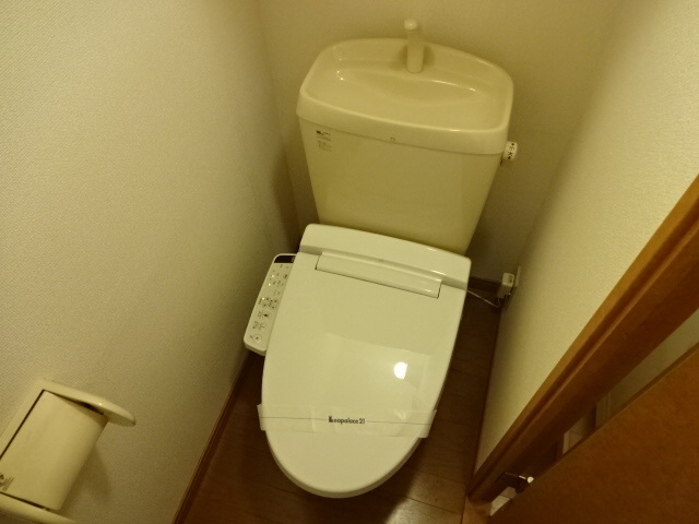 レオパレスＣｏｍｏｄｏⅡのトイレ