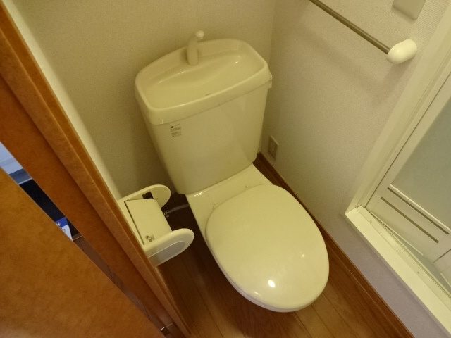 レオパレス面白のトイレ