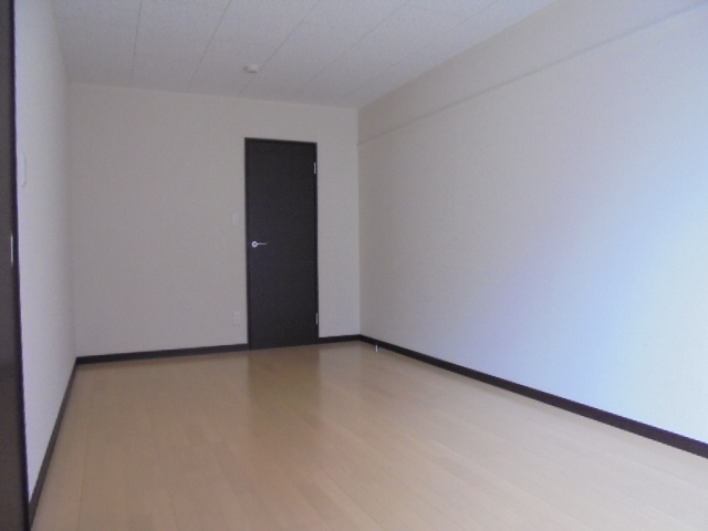 レオネクストジュヌ　エルブの寝室