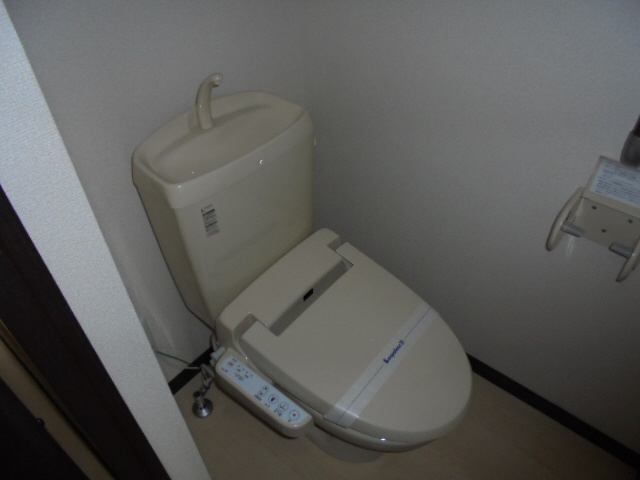 レオネクストジュヌ　エルブのトイレ