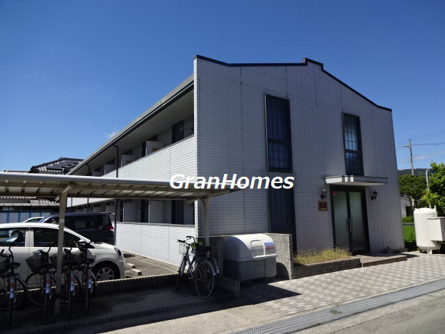 レオパレスＬｅｓ　Ａｍｉｅｓの外観