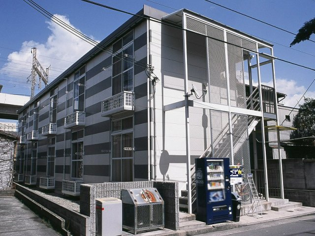 レオパレスレヴェルベールⅡの外観