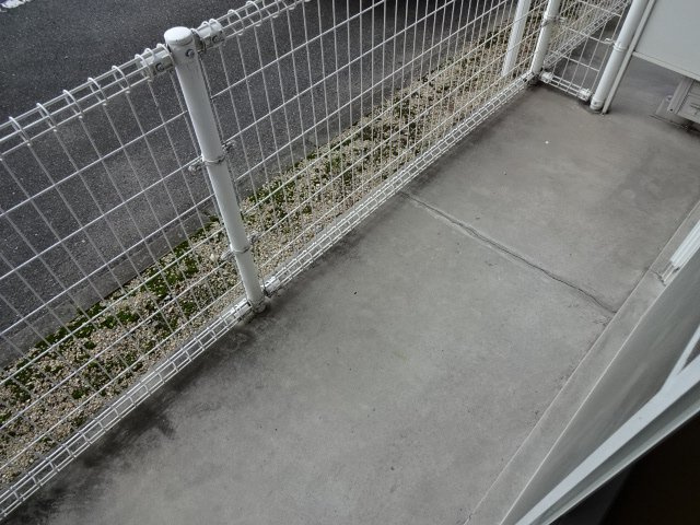 レオパレスグランディールのバルコニー
