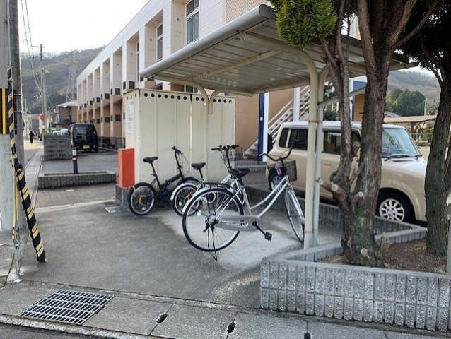 レオパレス仁豊野のその他共用部分|駐輪場
