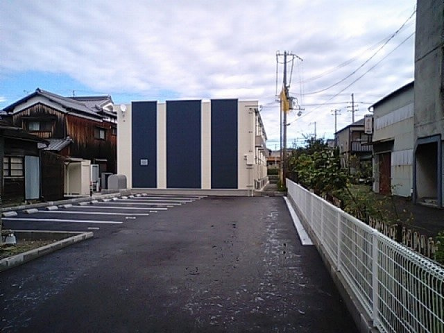 レオネクストブルースカイの外観