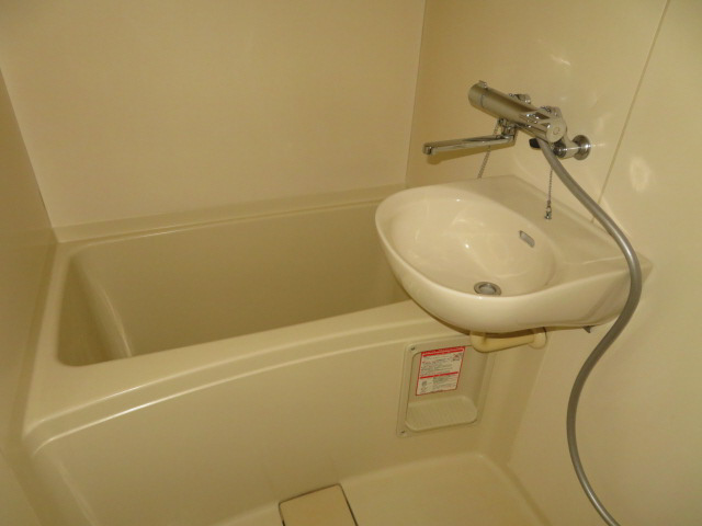 レオパレス嘉寿ＨＩＭＥＪＩの浴室