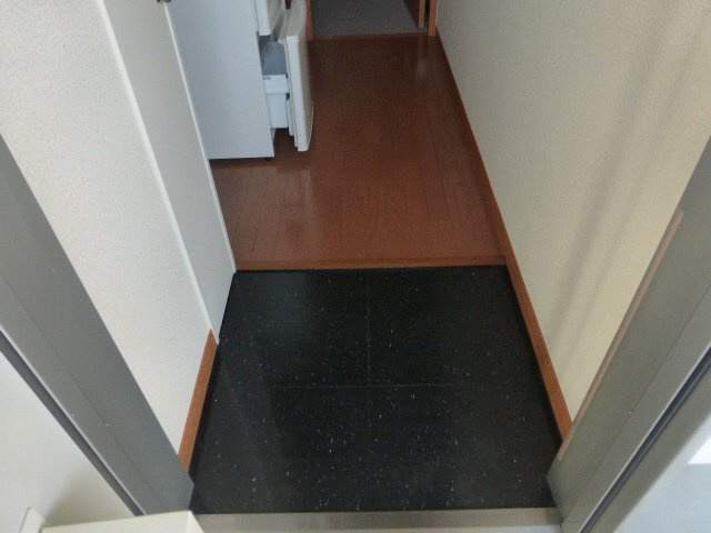 レオパレスさくらＡの玄関