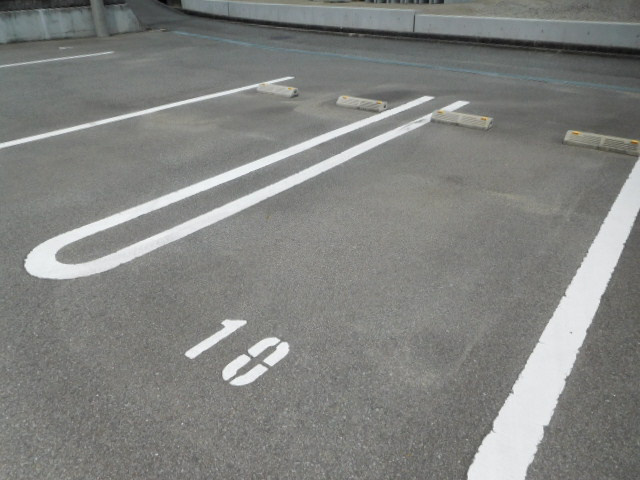 プログレスⅡの駐車場