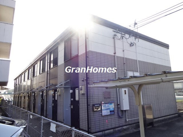 レオパレスＭの外観