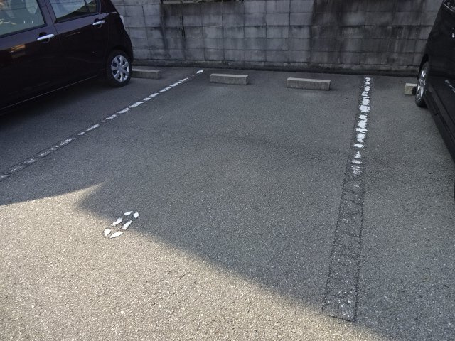 レオパレスＭの駐車場