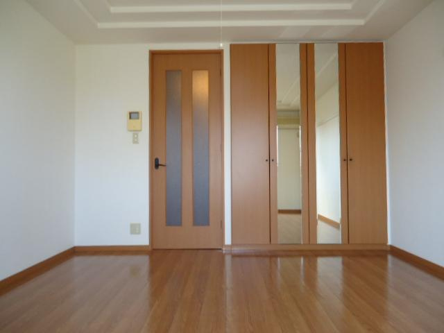 アビタシオン朝日の子供部屋|室内