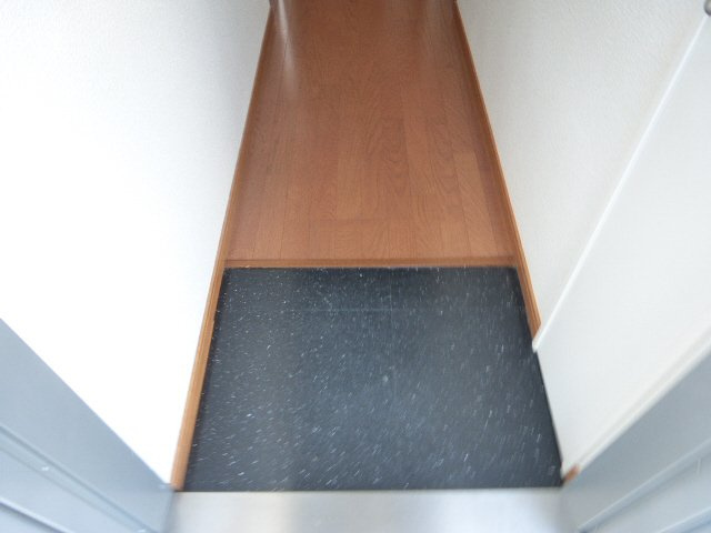 レオパレスＭＡＴＳＵＤＡの玄関