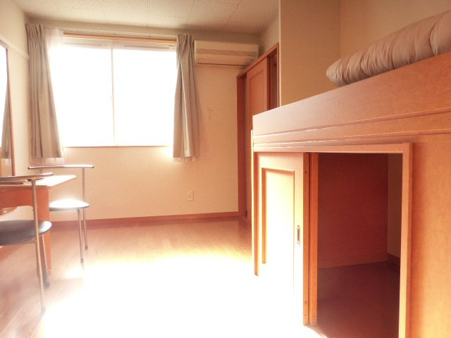 レオパレスＭＡＴＳＵＤＡの寝室