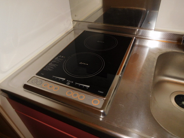 レオパレス伊伝居のキッチン