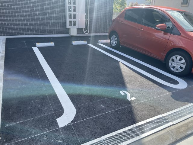 グラン・クレストの駐車場