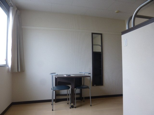 レオネクスト城見橋ハイツの寝室