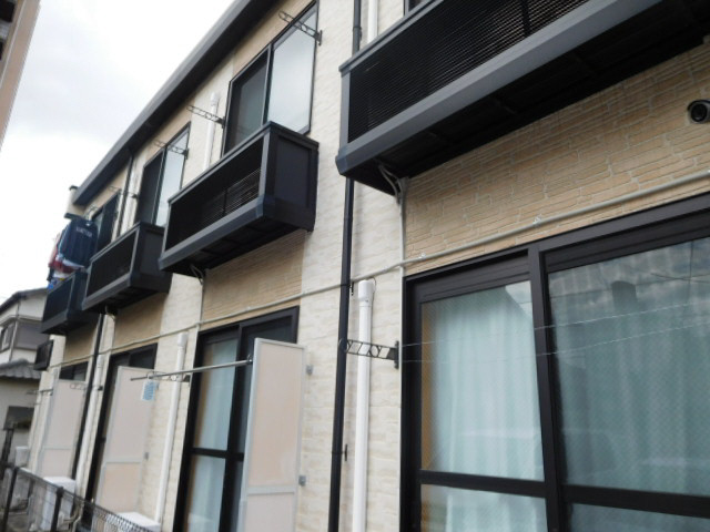 レオパレス伊伝居のバルコニー