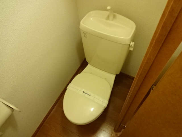 レオパレスリバーサイド　光のトイレ