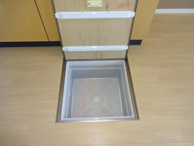あいトピアの収納|キッチン床下収納