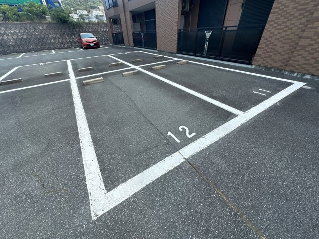 ヴィクトリーステージⅡの駐車場