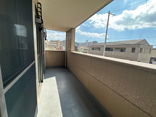 アンプルールのバルコニー
