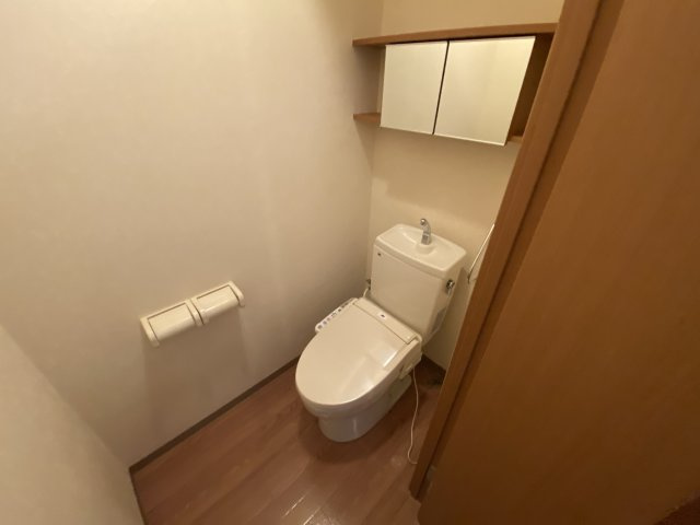 ＬＥＧＡＣＹ　ＧＡＲＤＥＮ　壱番館のトイレ