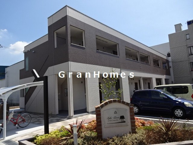 レイク　フォレスト