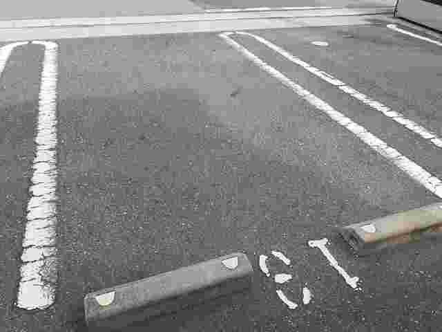 コンソラーレＣの駐車場