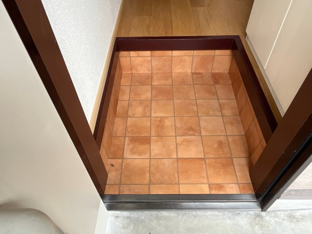 エスポワール新在家の玄関