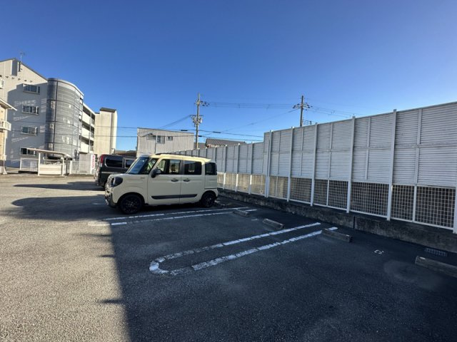 クレメント・Ｍ　Ⅱの駐車場