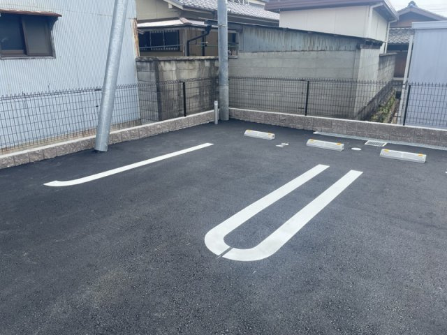 アンソレイユⅢの駐車場