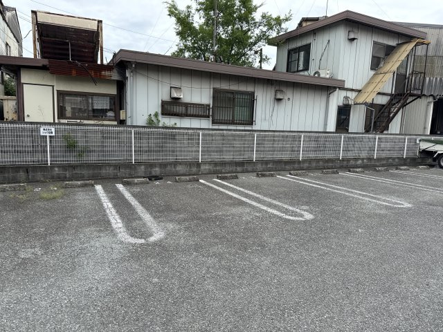 アンジェリカⅠの駐車場