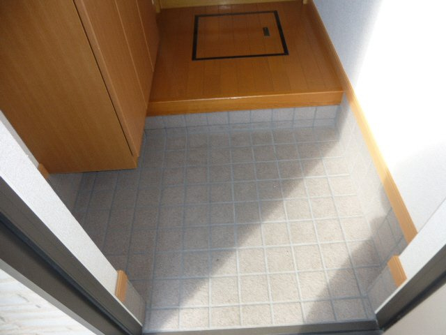 グリーンヒルズＥの玄関