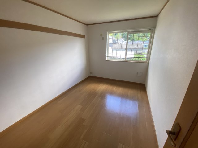 グリーンヒルズＥの子供部屋