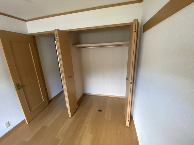 グリーンヒルズＥの収納