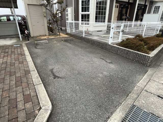 アメニティ１０の駐車場