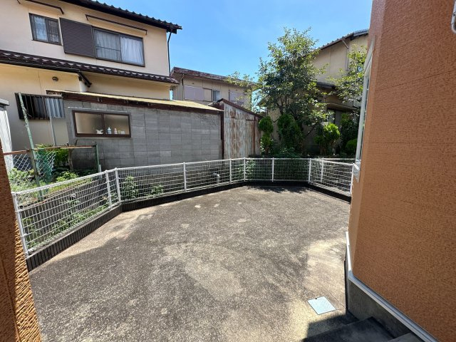 クール・ヴィヴァーチェＣの庭