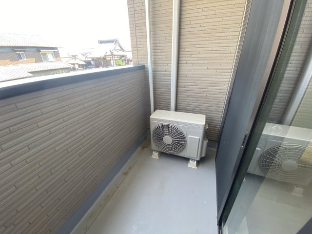 フェリア垣内のバルコニー