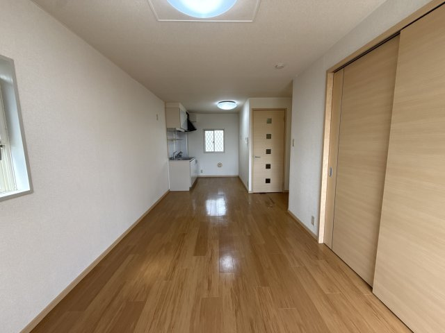 ファミィール町田の居間・リビング