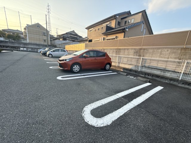 井ノ口ハイツⅡの駐車場