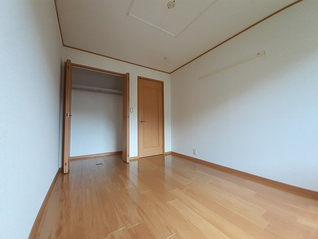 エーデル緑ヶ丘Ｄの寝室