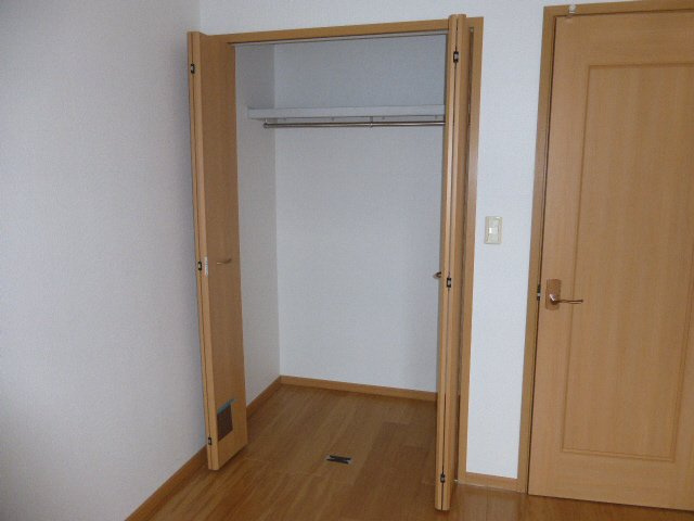 エーデル緑ヶ丘Ｄの収納