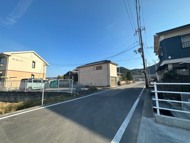 エテルネル・ボヌールⅢの周辺