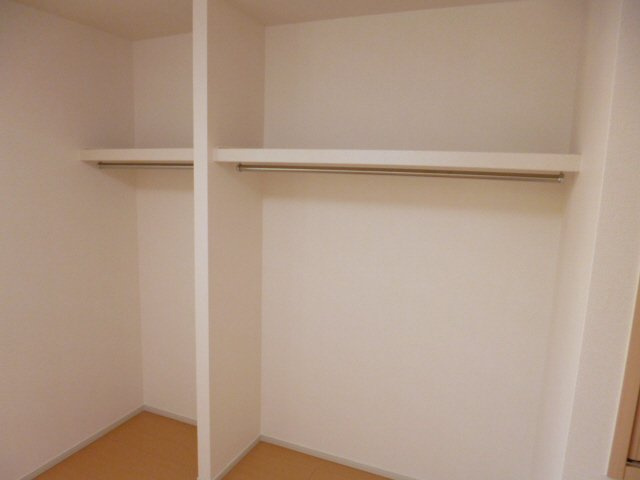 ヒルサイド緑ヶ丘Ｂの収納