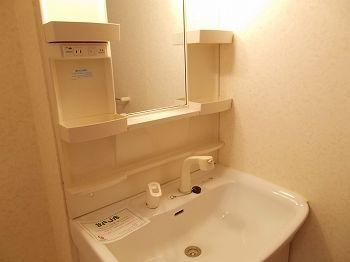 ヒルサイド緑ヶ丘Ｂの洗面所