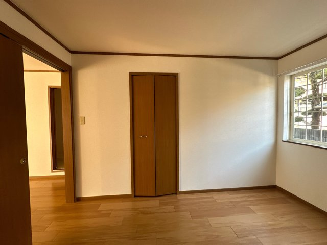 フローレスの子供部屋