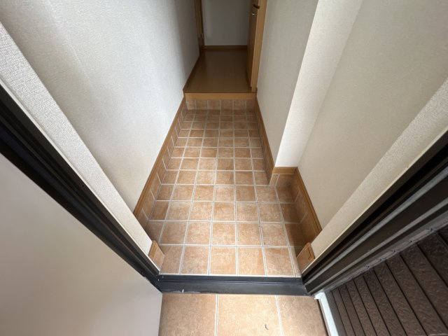 サンリットベルＡの玄関