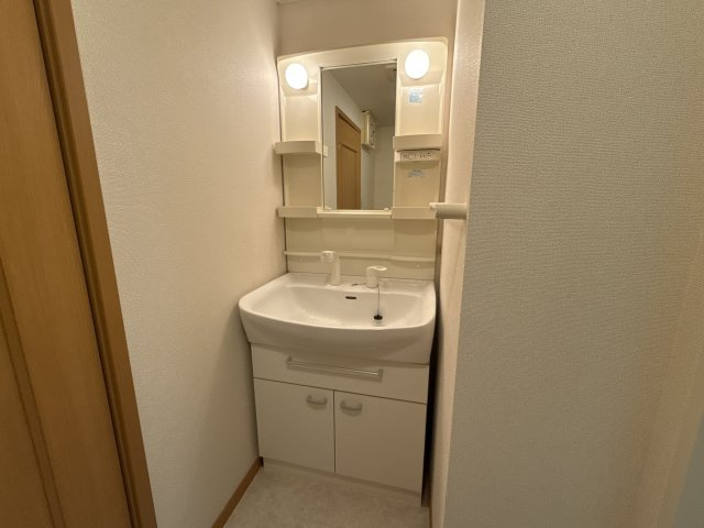 グランドゥールＢの洗面所